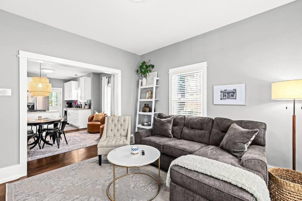 Fresh, Contemporary 2BR Home in Downtown Royal Oak